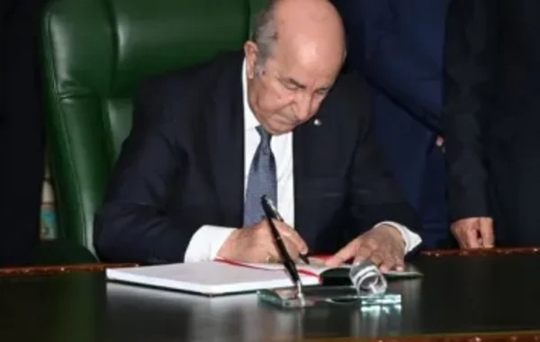 Əlcəzair prezidenti Azərbaycanla enerji sahəsində imzalanmış memorandumu təsdiqləyib