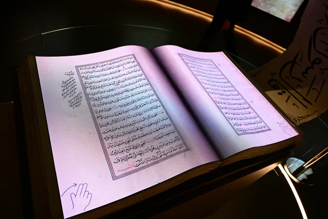 Leyla Əliyeva Səmərqənddə "Uşağın gözü ilə dünya" sərgisi və İmam əl-Buxari memorial kompleksi ilə tanış olub - Foto