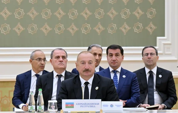 İlham Əliyev: "Azərbaycan-Türkmənistan münasibətləri son illərdə dinamik inkişaf edir"
