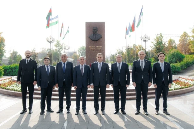 Azərbaycan və Özbəkistan həmkarlar ittifaqları arasında əməkdaşlıq memorandumu imzalanıb