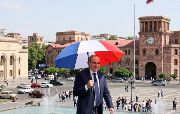 Paşinyanın "çətir" axtarışı - "Paris Cənubi Qafqaza Ermənistanın maraqları naminə gəlmir"