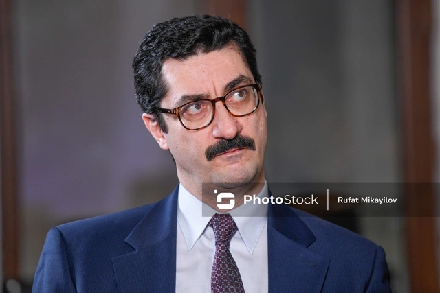 Dünya çartında Azərbaycan musiqisi səsləndirən Teymur Nadir: "Bu gün Qara Qarayevi tanımırlarsa, rok musiqisi nəyə və kimə lazımdır?"