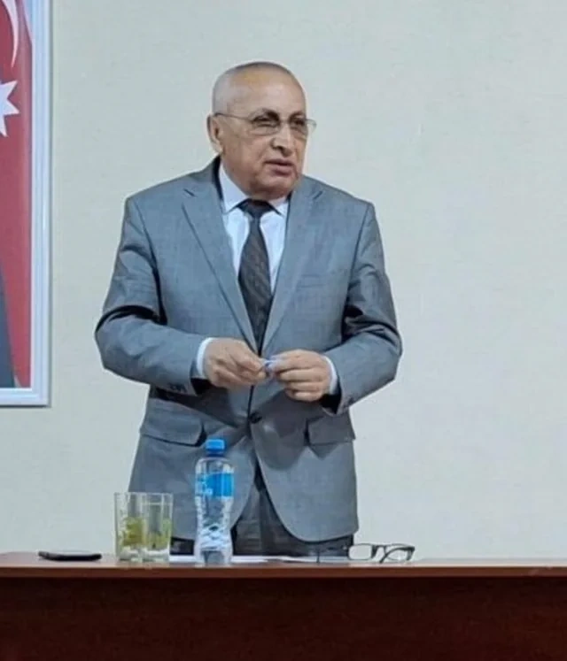 Nazir Abid Şərifovun qardaşı oğlunu işdən çıxardı - FOTO