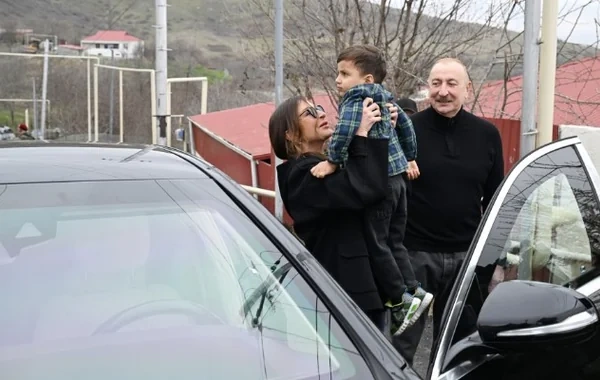 Prezident İlham Əliyev Ayazın arzusunu gerçəkləşdirdi: Ailəsinə "KamAZ" hədiyyə etdi - FOTO - VİDEO
