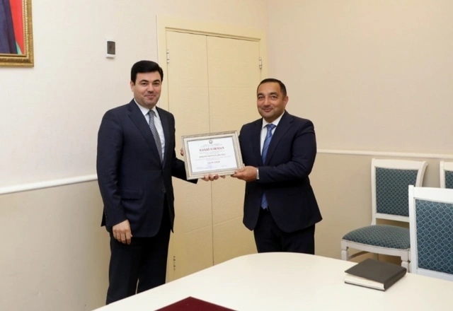 İcra başçısı təltif etdiyi müavinini İŞDƏN ÇIXARDI
