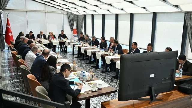 Türkiyə və Ermənistan nümayəndələri görüşdülər: Razılaşma əldə edildi - FOTO