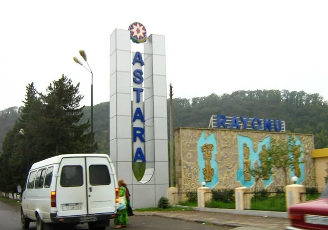 Yüzlərlə kilometr köhnə avtobuslarda: Rayonlara gediş-gəliş niyə sınağa çevrilir?
