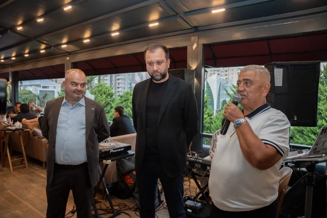 "LaLiga Dining & Lounge" "Musabəyov" parkında şəbəkənin ilk "park-side" məkanını açdı - FOTO