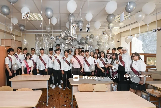 Bakıda "Son zəng" həyəcanı - FOTO