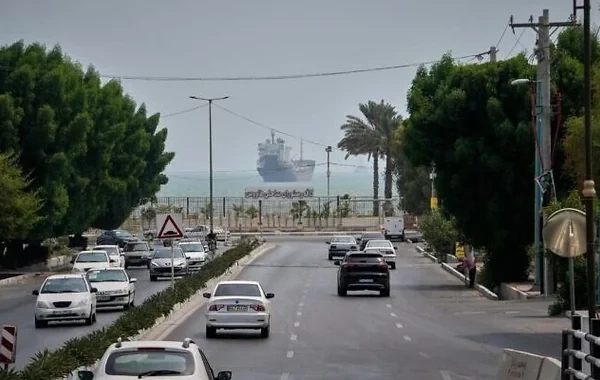 İranın Qeşm adası sahillərində partlayış səsləri eşidilib