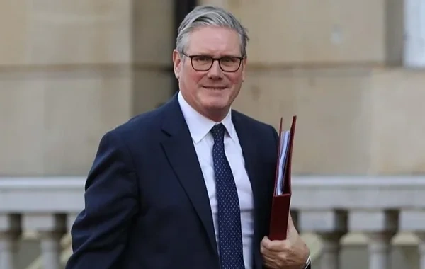 Kir Starmer Britaniyanın baş naziri postunu tərk etdi