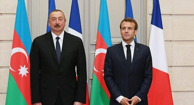 Emmanuel Makron İlham Əliyevi təbrik edib