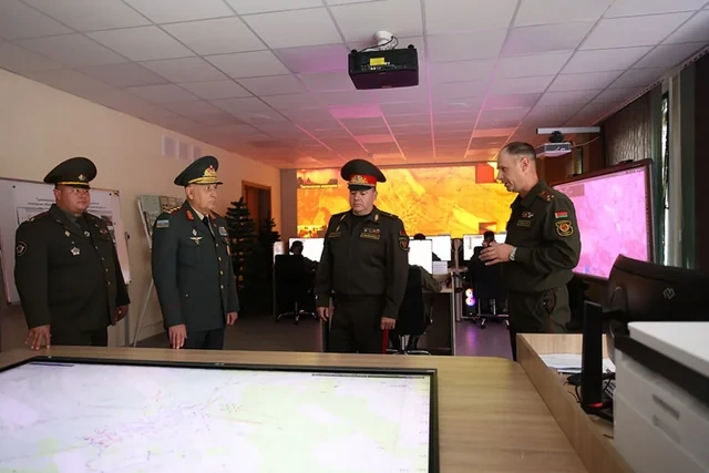 Kərim Vəliyev belaruslu həmkarı ilə regional təhlükəsizliyi müzakirə edib