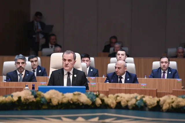 Ceyhun Bayramov TDT Dövlət Başçıları Şurasının 13-cü Zirvə görüşündə çıxış edib - Foto