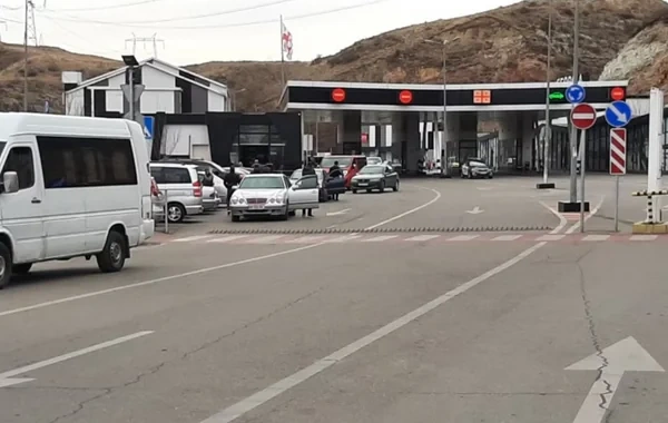 Azərbaycandan Gürcüstana kiloqramlarla qiymətli metal keçirmək istədi - Foto