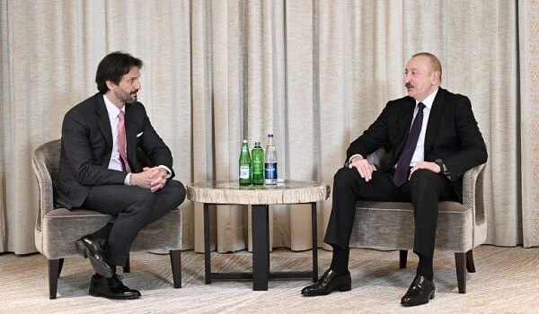 İlham Əliyev Slovakiyanın müdafiə naziri ilə görüşdü