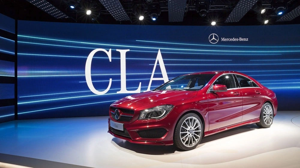 "Mercedes" Berlindəki bütün avtosalonlarını satdı