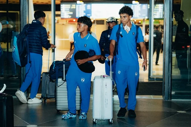 FIFA U-15 Dünya Çempionatı və Festivalının ilk iştirakçısı Azərbaycana gəlib - Foto