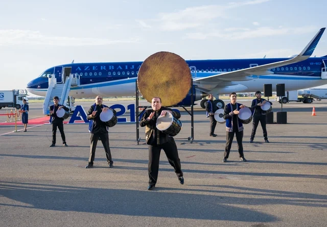 AZAL təyyarə parkına ilk yeni nəsil "Airbus A321neo"nu əlavə edib​ - FOTO