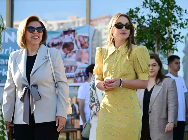 Leyla Əliyeva və Alyona Əliyeva Xeyirxahlıq Festivalında iştirak ediblər - FOTO