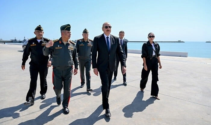 İlham Əliyev Hərbi Dəniz Qüvvələrində oldu - Foto