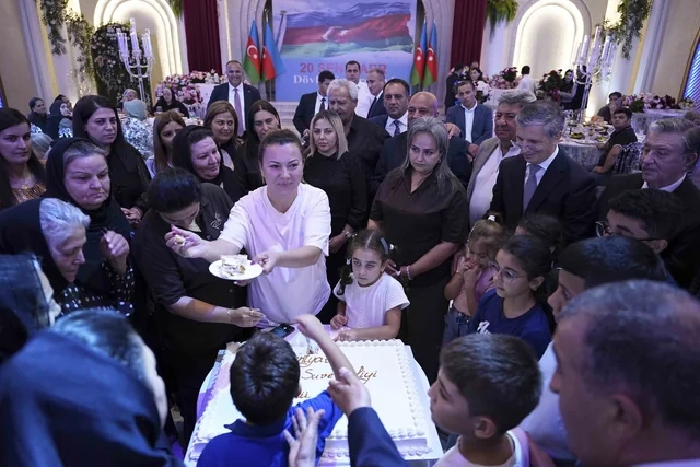 Xətai rayonunda "Suveren Azərbaycan - Zəfərdən gələcəyə" adlı tədbir keçirilib - Foto - Video