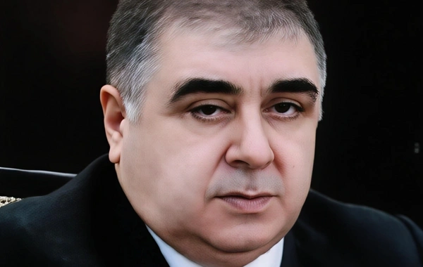 Qalib Salahzadənin dəniz kənarındakı obyektlərinin söküntüsünə başlanıldı