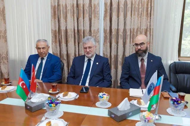 Azərbaycan Tibb Universitetində Türkiyənin Atlas Universitetinin nümayəndə heyəti ilə görüş keçirilib