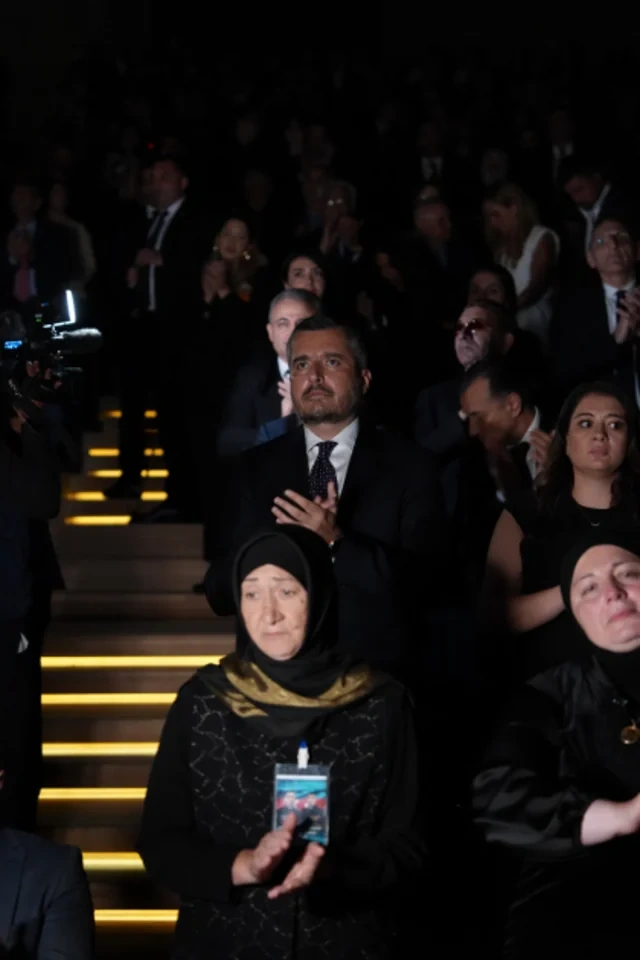 "44" bədii filminin premyerası baş tutub: Arzu Əliyeva və Alyona Əliyeva təqdimatda iştirak ediblər - Foto
