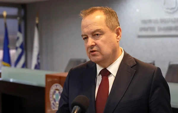KİV: Serbiyanın daxili işlər naziri xəstəxanaya yerləşdirilib