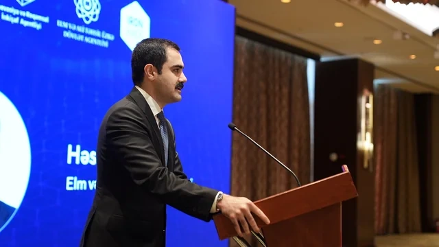 Rəşad Həsənov: "Sənayenin ehtiyaclarına uyğun kadr hazırlığını təşviq edən "Hire and Train" modeli tətbiq olunur"
