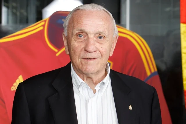 "Real Madrid"in əfsanəvi futbolçusu ÖLDÜ - FOTO