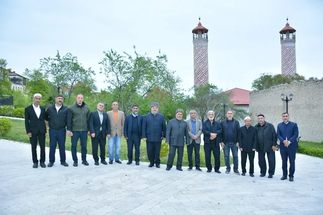 Din xadimləri Qarabağ və Şərqi Zəngəzurdakı tarixi-dini abidələri ziyarət ediblər