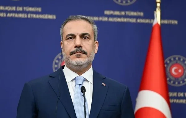 Fidan: "Türkiyə Ukrayna münaqişəsi tərəflərinə döyüşlərə moratorium təklif edib"