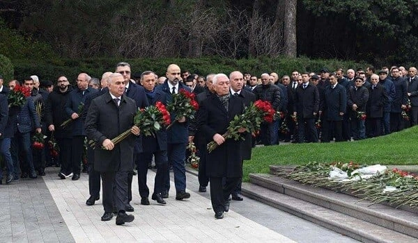 "Azərişıq" və "Azərenerji" anım günü ilə bağlı tədbirlər keçirdi