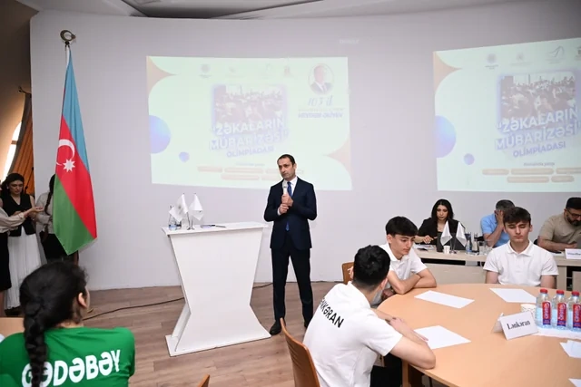 "Zəkaların mübarizəsi II" olimpiadasının final mərhələsi keçirilib - FOTO