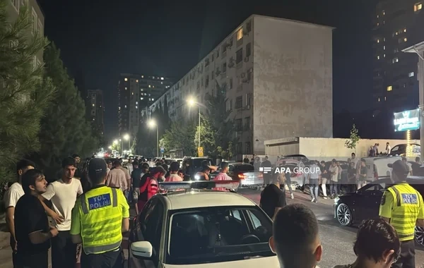 Bakıda üç avtomobil bir-birinə çırpıldı - FOTO