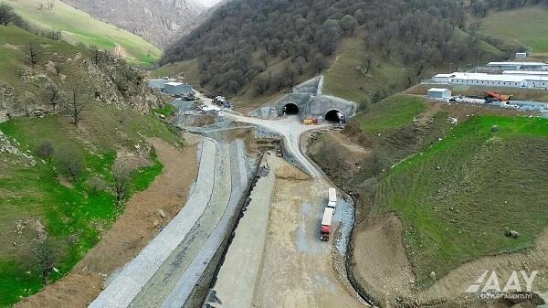 Ağdamdan Kəlbəcərə çəkilən yeni yol - Video