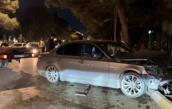 BMW ilə "Prius" toqquşdu