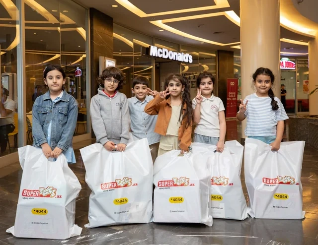 "McDonald's Azərbaycan" şəhid və qazi ailələrinin uşaqları ilə birlikdə Uşaqların Beynəlxalq Müdafiəsi Gününü qeyd edib