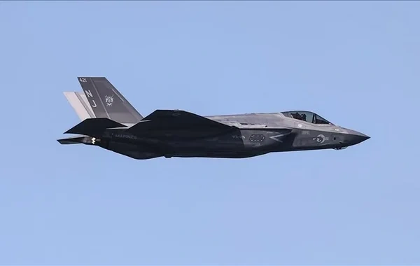 ABŞ-yə məxsus F-35 qırıcısı havada fövqəladə vəziyyət siqnalı verib