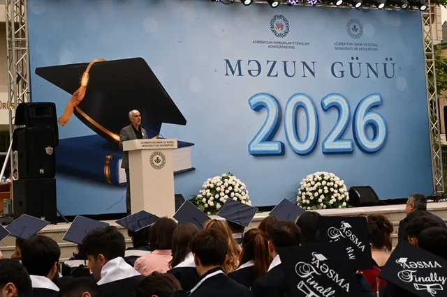 Azərbaycan Əmək və Sosial Münasibətlər Akademiyasında "Məzun günü" qeyd olunub - FOTO