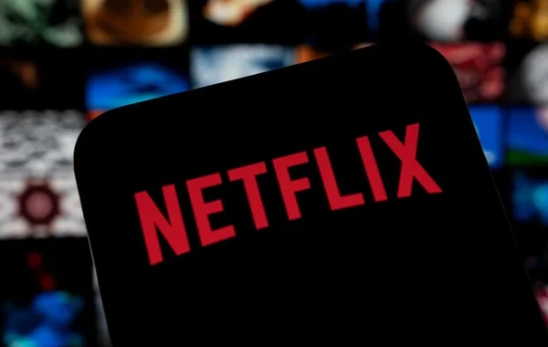 "Warner" uğrunda mübarizə: "Netflix" imtina etdi, "Paramount" liderdir