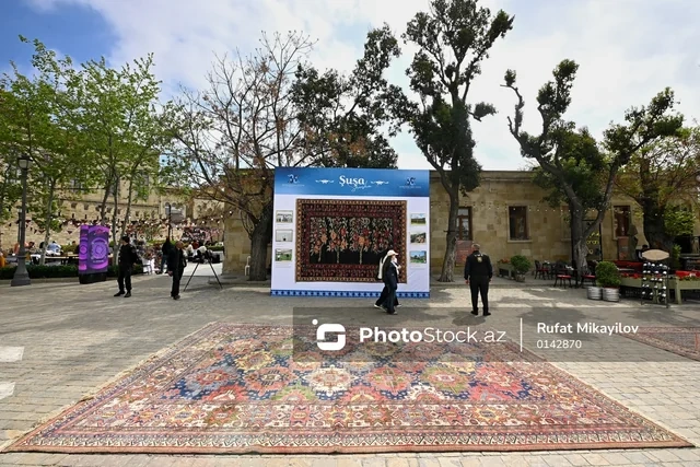 İçərişəhərdə Beynəlxalq Xalça Festivalının açılış mərasimi keçirilir