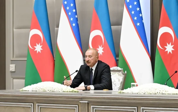 Rusiya mediası İlham Əliyevin Özbəkistan səfərini geniş işıqlandırır - FOTO