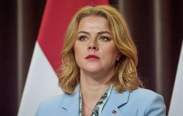 Latviyanın baş naziri istefa verdi