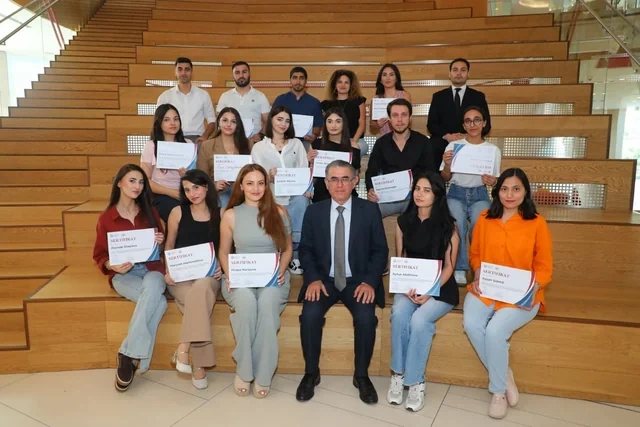 Bakıda "Rəqəmsal mediada ədəbi dil standartları" mövzusunda təlimlər keçirilib - FOTO