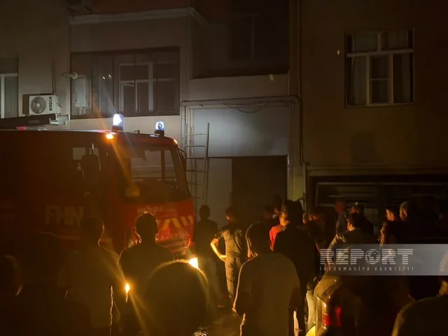Abşeronda yaşayış kompleksində partlayış baş verib, sakinlər təxliyə edilirlər - FOTO
