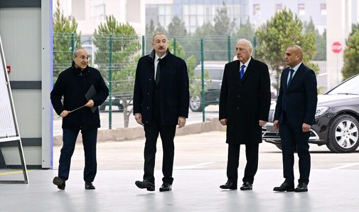 Prezident Sumqayıtda açılışda... - Foto