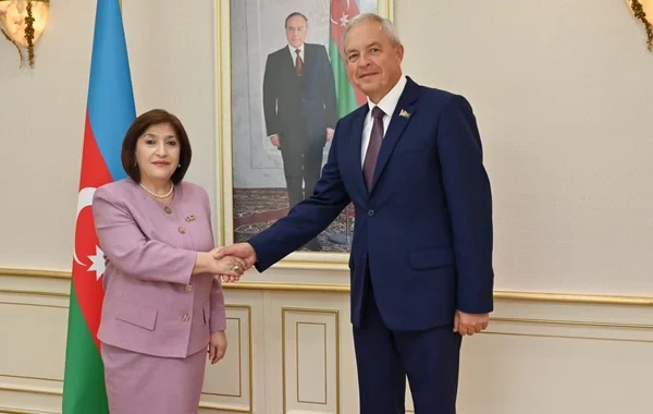 Milli Məclisin sədri Belarus Milli Assambleyası Nümayəndələr Palatasının sədri ilə görüşüb